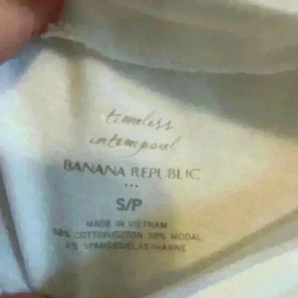 Banana Republic Factory Women's White Long Sleeve Turtleneck Tee Size Small - Picture 2 of 3